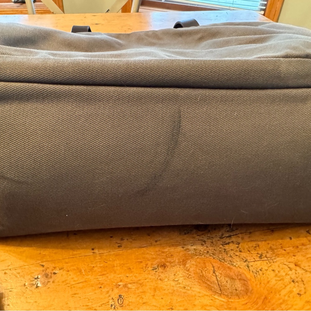 FILSON Original Briefcase Otter - Picture 11 of 13